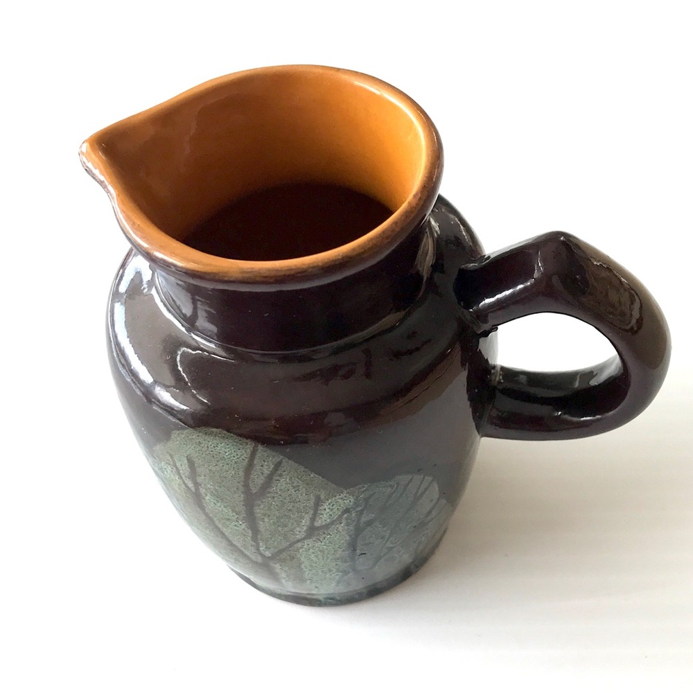 Super cute Vintage circa 80 creamer Small 4.5” Perfect for coffee serving